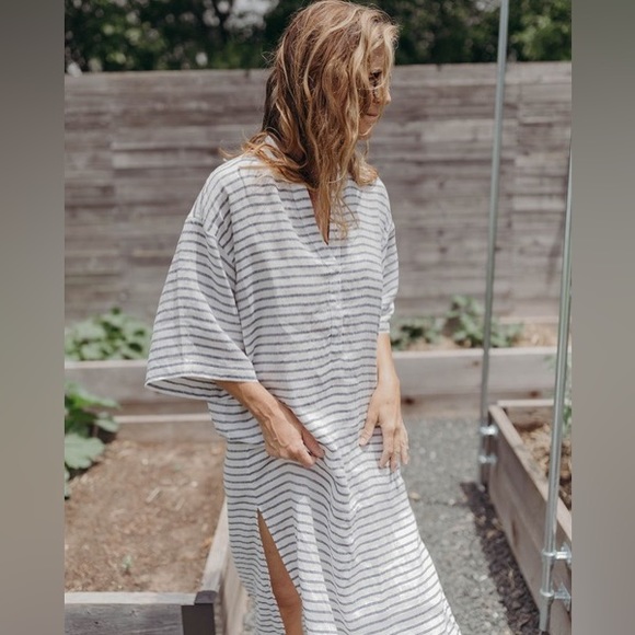 ESBY APPAREL- Gemma Sheer Striped 100% Linen Maxi Caftan Dress - 3X / 4X - Picture 2 of 15